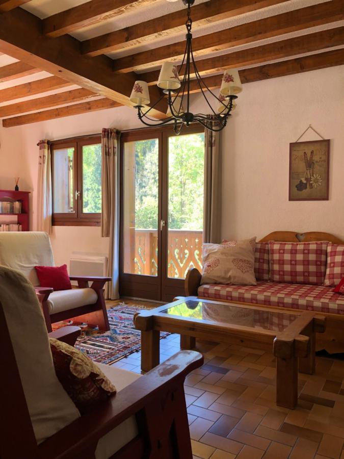 Chalet en pleine nature avec 2 appartements pour 6 ou 8 qui peuvent être réunis en 1 pour 14 personnes Saint-Gervais-les-Bains Exterior foto
